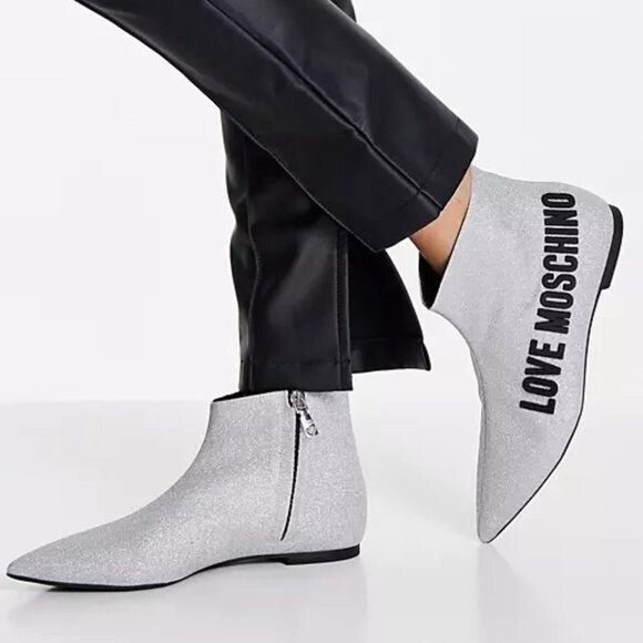 NIB Love Moschino Glitter Argento Silver Booties 37 / 7 Ankle Boots - Picture 1 of 12